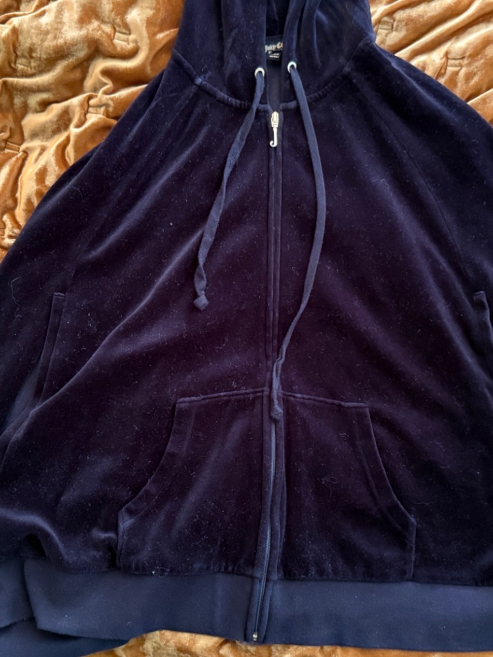 RARE Juicy Couture Velour CAPE with Gold Foil Branding - Picture 10 of 10